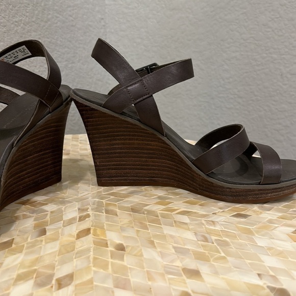 Timberland leather  sandals size 9 - Picture 9 of 11